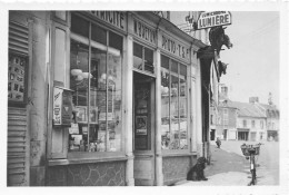 Limours * La Place Du Marché * Commerce Magasin Photographe Photographie - Limours