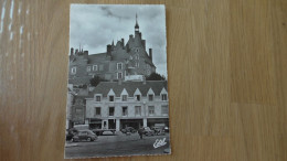 GIEN LE CHATEAU PLACE ( Voiture ) - Gien