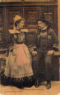 FOLKLORE - Nouveaux Mariés De Bannalec - Carte Postale Ancienne - Costumes