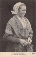 FOLKLORE - Costume Breton - Jeune Fille De Douarnenez - Carte Postale Ancienne - Dans