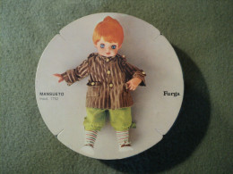 CARTON PUBLICITAIRE DOLLY DO POUPEES FURGA. MODELE MANSUETO. ANNEES 1960 / 1970 MODELE N° 7752. - Puppen