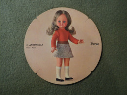 CARTON PUBLICITAIRE DOLLY DO POUPEES FURGA. MODELE ANTONELLA. ANNEES 1960 / 1970 N° 45 MODELE N° 4227. - Poupées