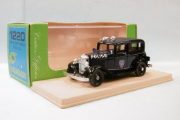 Eligor - FORD V8 1932 Fordor Police USA Réf. 1220 BO 1/43 - Eligor