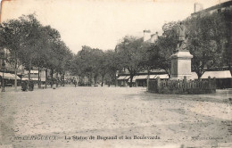 Périgueux * La Statue De Bugeaud Et Les Boulevards * Place - Périgueux