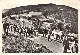 67-STRUTHOF-Natzwiller- CAMP DE CONCENTRATION ALLEMAND BARAQUEMENT DEPORTES RENTRANT DU TRAVAIL AU CAMP PENDANT L'OCCUPA - Other & Unclassified