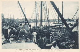 Les Sables D'olonne * Arrivée Des Bateaux Pêcheurs * Sardiniers Pêche - Sables D'Olonne