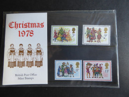 GREAT BRITAIN SG 1071-74 CHRISTMAS PRESENTATION PACK - Hojas & Múltiples