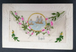 Carte Brodée - Fleurs - Bateau - Pochette - Cadre Relief - Carte Postale Ancienne - Ricamate