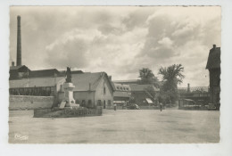 GUEUGNON - Place Des Forges - Gueugnon