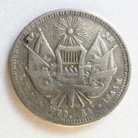 GUATEMALA - 1/2 REAL - 1865 R - Mintage: 57.000 - Guatemala
