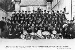 L'Harmonie De Cosne, Son Chef M. Félicien Charonnat, Président M. Maurice Botté - Cliché Photo'Star - 15 X 10 Cm - Photos