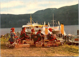 (1 Q 21) Norway - Souvenir Sellers At Ferry Terminal - Marchands