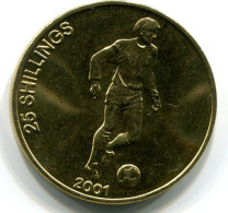 25 SHILLINGS 2001 SOMALIA UNC Soccer Player Coin #W11229.U - Somalië