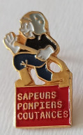 Delcampe - Pin's Sapeurs Pompiers. Coutances 50 - Pompiers