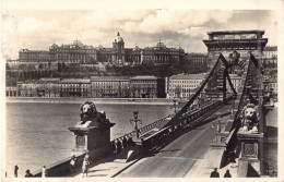 HONGRIE - Budapest - Kiralyi Varpalota A Szechenyi Lanchiddal - Carte Postale Ancienne - Hongarije