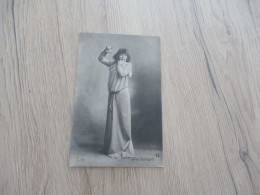 CPA Artiste Tirage Avant 1906 Sarah Bernhardt - Famous Ladies