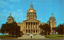 Iowa Des Moines State Capitol Building - Des Moines