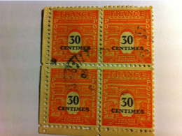 YT 702 Bloc 4 Timbres Oblitérés - 1944-45 Arc De Triomphe