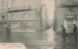 Angers Inondé * Rue Denfert Rochereau * Commerce Magasin Au Bon Génie D'Angers * Inondations Janvier 1910 - Angers