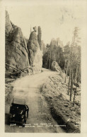 PC CPA US, SD, ON NEEDLES ROAD, STATE HIGHWAY, REAL PHOTO Postcard (b14896) - Andere & Zonder Classificatie