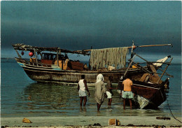 PC CPA BAHRAIN, BAHRAIN, FISHING DHOWS, Modern Postcard (B3768) - Bahreïn