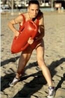 Photo Format Carte Postale Groupe Spice Girls Girl Power Melanie C Plage Beach Spiaggia Playa Dos Blanc TB.Etat - Famous People