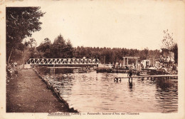 Malesherbes * La Passerelle Jeanne D'arc Sur L'essonne * Pont * Baigneurs - Malesherbes