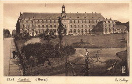 Cambrai * Vue Sur Le Collège * école - Cambrai