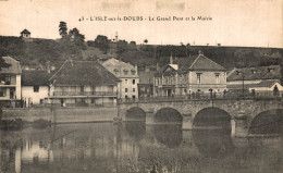 N°10530 -cpa L'isle Sur Le Doubs -le Grand Pont Et- La Mairie- - Isle Sur Le Doubs