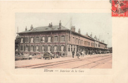 France - Hirson - Intérieur De La Gare  - Colorisé - Animé   - Carte Postale Ancienne - Vervins