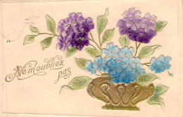 Fleurs - Illustration De Fleurs à Identifier Violettes Et Bleues Dans Un Pot Doré  - Carte Postale Ancienne - Blumen