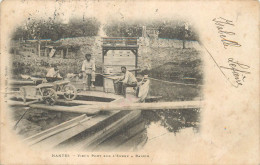 NANTES - Vieux Pont Sur L'Erdre à Bardin, Déchargement D'une Péniche.(carte Vendue En L'état) - Péniches