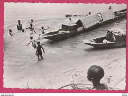 Delcampe - Congo, Native Children, Old Real Photo Postcard - Sonstige & Ohne Zuordnung