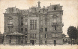 Colombes * Place De La Mairie Et Le Kiosque à Musique - Colombes