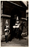 LONDON HORSE GUARDS SENTRIES - Whitehall