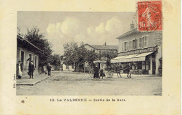 01 La Valbonne N° 16  1914 Sortie De La Gare Du Chemin De Fer - Zonder Classificatie