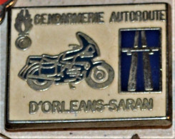 Pin's Gendarmerie Autoroute Orléans-Saran - Policia