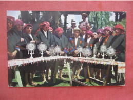 Indigenas Cofrades De Chichicastenango Guatemala Chrome Postcard  Ref 6028 - Guatemala