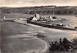 29-CAMARET- LA PLAGE DU KOREJOU ET LE SILLON VUE DU CIEL - Camaret-sur-Mer