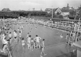 23-JK-1159 : BONNIERES-SUR-SEINE. PISCINE - Bonnieres Sur Seine