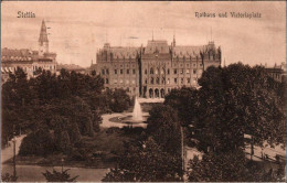 ! Alte Ansichtskarte Aus Stettin, 1910, Rathaus, Victoriaplatz, Maschinenstempel - Pommern