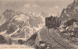 Chamonix * Le Chemin De Fer Du Montenvers Et Le Mont Blanc * Train Tram Tramway - Chamonix-Mont-Blanc