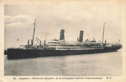 Bateau * Paquebot PELERIN DE LATOUCHE * Compagnie Générale Transatlantique - Piroscafi