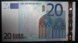 20 EURO J031H5 Italy Draghi Serie S  UNC - 20 Euro