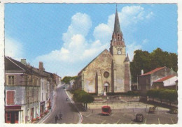 GF (79) 199, La Mothe St Héray, Artaud 13, Place Clémenceau Et L'Eglise - La Mothe Saint Heray