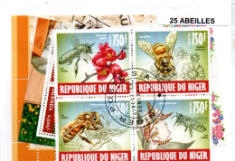 Lot 25 Timbres Thematique " Abeilles " - Abeilles