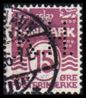 1905. DANMARK. Numeral. 15 Øre Brown-lilac WITH PERFIN K. H.  (Michel 46A) - JF532028 - Usado