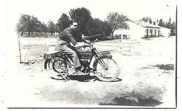 MOTO à Identifier  - Photo   Ancienne  Format 9 X 14 - Motor Bikes