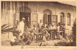 CONGO - En Excursion Les Séminaristes Jouent Aux Cartes - Carte Postale Ancienne - Other & Unclassified