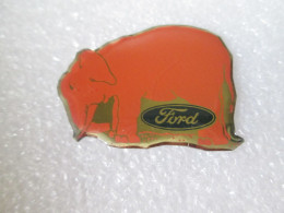 PIN'S    FORD   ÉLÉPHANT - Ford